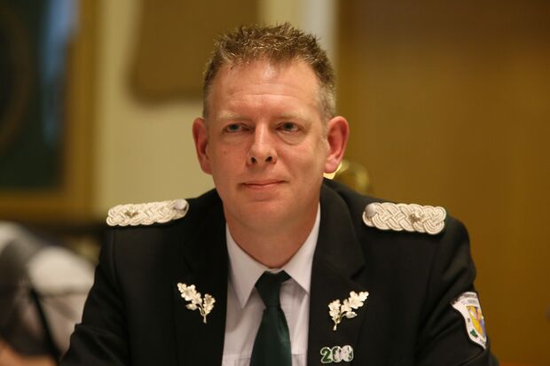 Auch für den Zweiten Vorsitzenden Thorsten Donner – hier ein Foto in Schützenuniform – muss Ersatz gefunden werden. ARCHIVFOTO: ANDREAS DUNKER