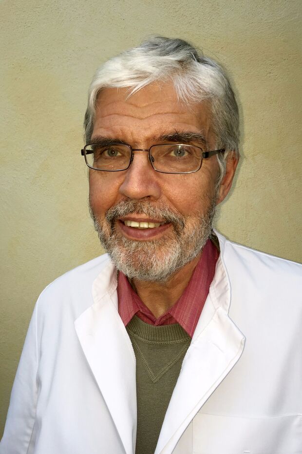 Dr. Wolfgang Röhrborn, Facharzt für Hautkrankheiten und Allergien, informiert am Mittwoch, 7. Dezember 2016, über das Thema "Hautkrebs" im Bürgerhaus in Wickede. FOTO: PRIVAT