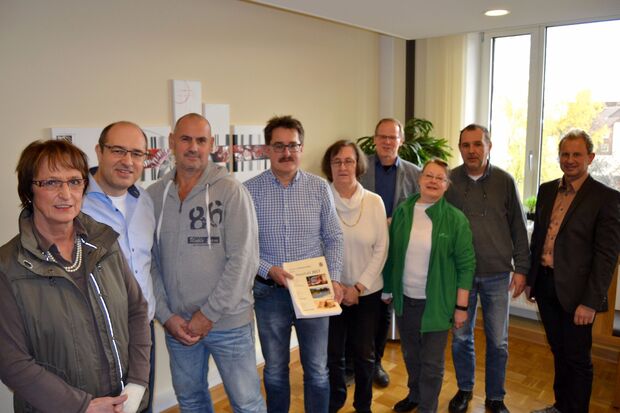 Die Bürgergemeinschaft Wickede (Ruhr) zur Haushaltsberatung im Rathaus bei Bürgermeister Dr. Martin Michalzik (CDU) und Kämmerer Christian Wiese FOTO: BÜRGERGEMEINSCHAFT