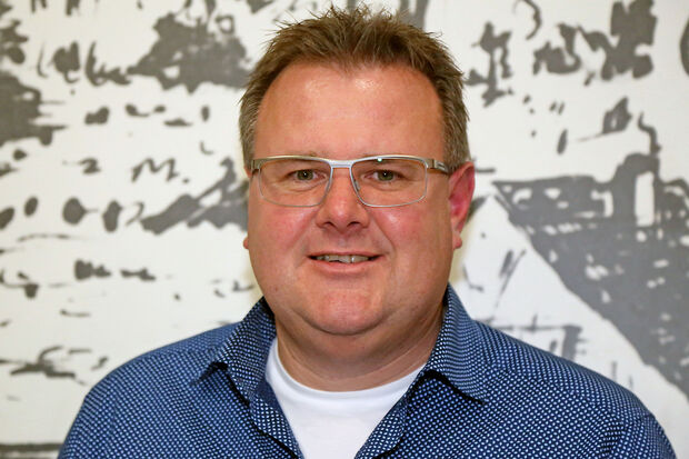 Der Echthausener Ralf Hettwer ist Vorsitzender des Initiativkreises in der Gemeinde Ense und organisiert das "Weihnachtssingen auf Haus Füchten". ARCHIVFOTO: ANDREAS DUNKER