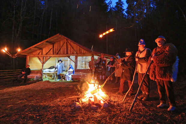 Ein "lebendes" Krippenspiel FOTO: MATTHIAS WILD / GEMEINDE WICKEDE (RUHR)