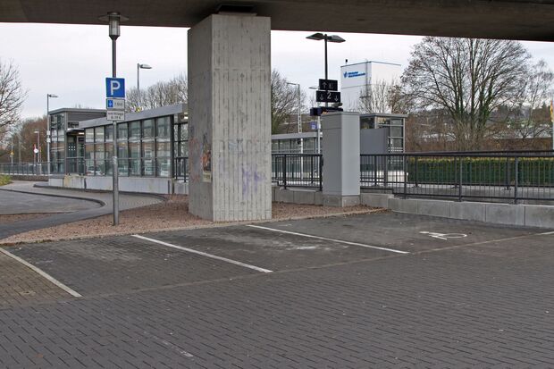 … und zwei direkt am Bahngleis. FOTOS: CARINA WESTERWELLE