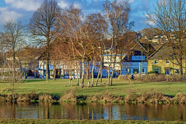 Die Ruhr-Promenade in Höhe der Gaststätte Erlenhof an der Hauptstraße in Wickede FOTO: ANDREAS DUNKER