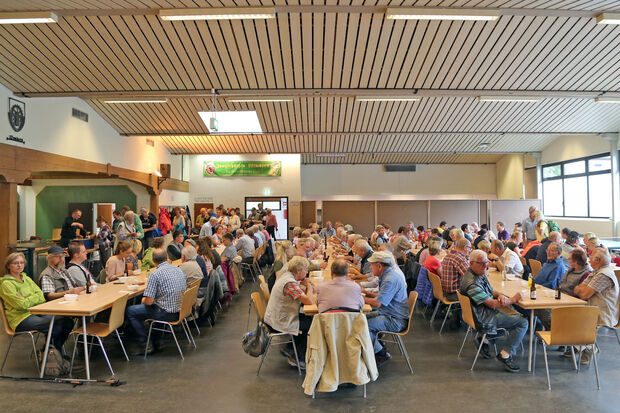 Gemeinsame Mittagsmahlzeit der Grenzgänger ARCHIVFOTO: ANDREAS DUKER