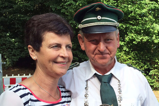 Neuer Regent in Echthausen: Ulrich Peck mit seiner Mitregentin: Mechthild Peck  FOTO: ANDREAS DUNKER