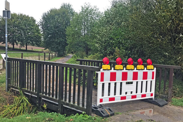 Auch die Brücke über den "Strullbach" ist gesperrt. FOTO: GEMEINDE WICKEDE (RUHR)