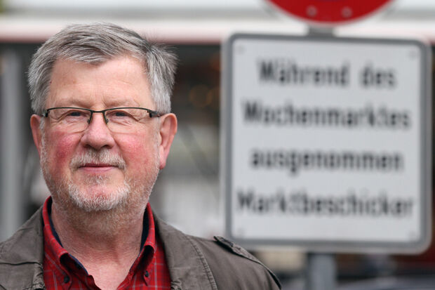 Marktmeister Wolfram Taugs von der Gemeindeverwaltung Wickede (Ruhr) FOTO: ANDREAS DUNKER