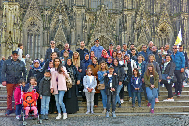 Die Wickeder vor dem Hohen Dom in Köln FOTO: PRIVAT