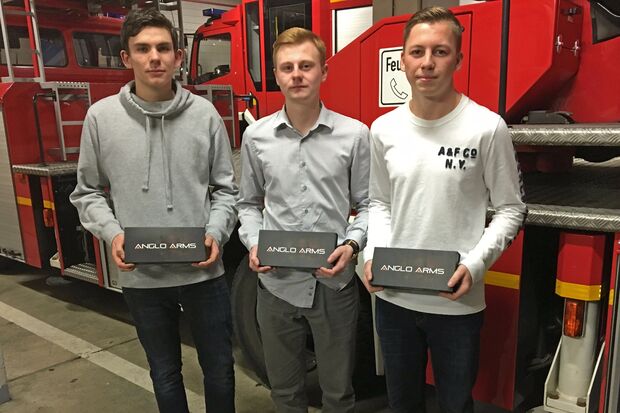 Übergang von der Jugendfeuerwehr in den aktiven Dienst FOTO: FEUERWEHR