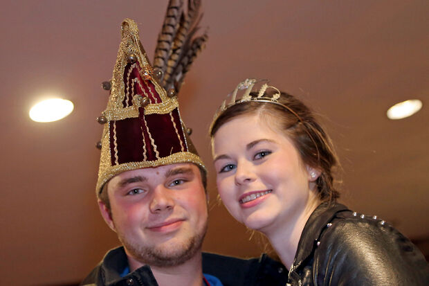 Das neue Karnevalsprinzenpaar Dennis Kampmann und Sarah Gebhardt FOTO: ANDREAS DUNKER