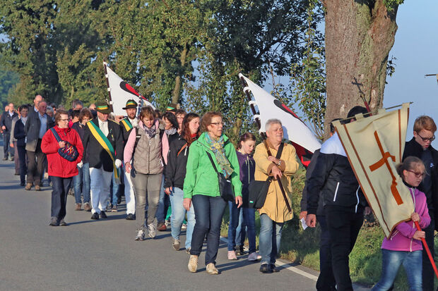 Gemeindewallfahrt von Echthausen und Wickede zur "Muttergottes" nach Werl ARCHIVFOTO: ANDREAS DUNKER