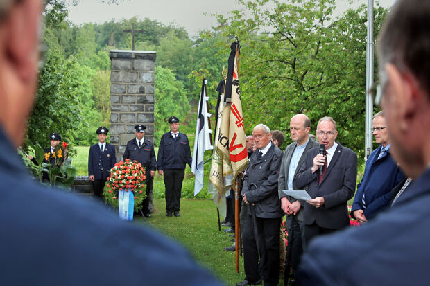 Gedenkfeier am Mahnmal zu Ehren der Wassertoten an der Ruhr in Wickede ARCHIVFOTO: ANDREAS DUNKER
