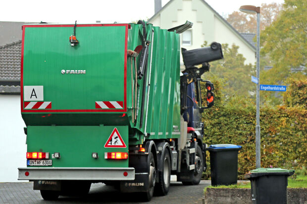 Biomüll-Gefäß-Abfuhr in Wickede ARCHIVFOTO: ANDREAS DUNKER