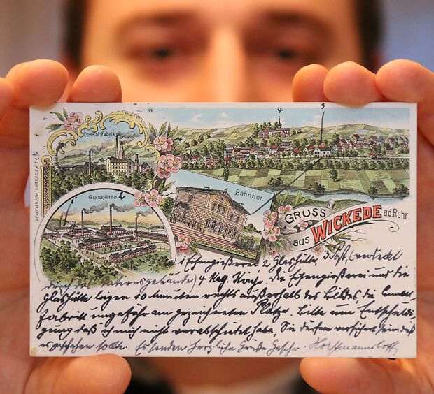 Noch keine Fotomotive sondern nur Grafiken – den Text schrieb man darunter, denn auf der Rückseite standen nur Adressdaten usw. FOTO: ANDREAS DUNKER