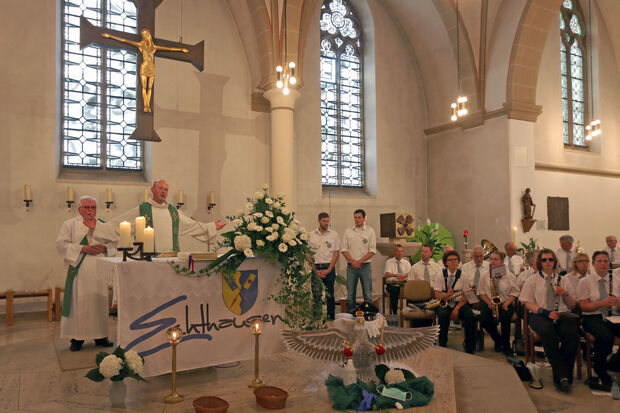 Schützenfesthochamt am Samstagabend in Echthausen FOTO: ANDREAS DUNKER