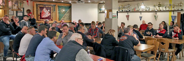 Rund 60 Mitglieder nahmen an der Jahreshauptversammlung der TuS Wickede (Ruhr) am gestrigen Samstagabend im Clubheim "Ohl Inn" an der Fröndenberger Straße teil. FOTO: ANDREAS DUNKER